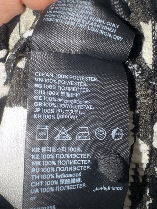 H&M Black and White Zebra-Print Long Sleeve Blouse - Picture 6 of 8